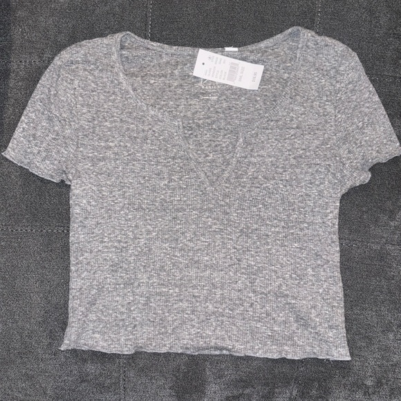 New with tags PacSun grey cropped top - Picture 1 of 3